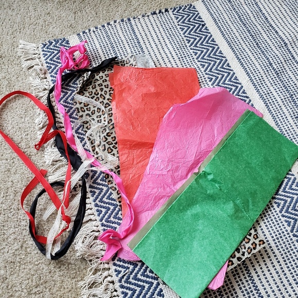 Meet your Posher, Jennifer - Picture 2 of 2